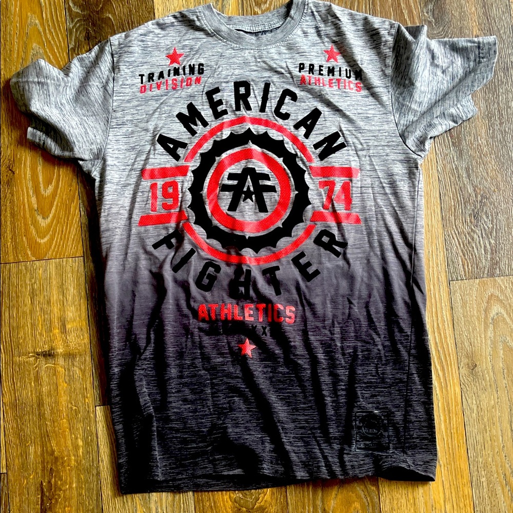 American Fighter Black and Red Athletic Tee

Like new!!